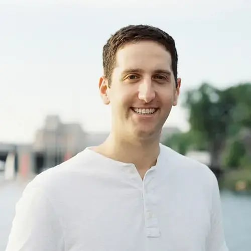 Headshot of Brett Ponn