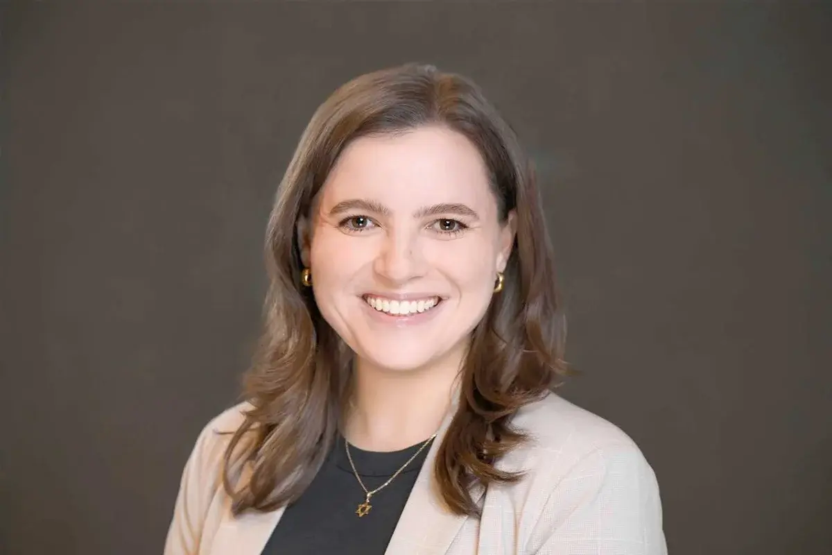 Headshot of Molly Kazan